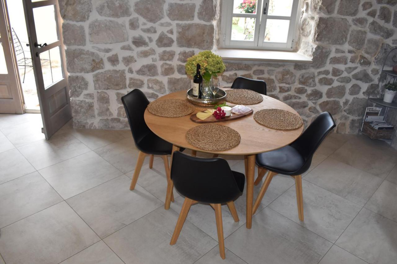 Charming Stone House In Cavtat Old Town Apartment ภายนอก รูปภาพ